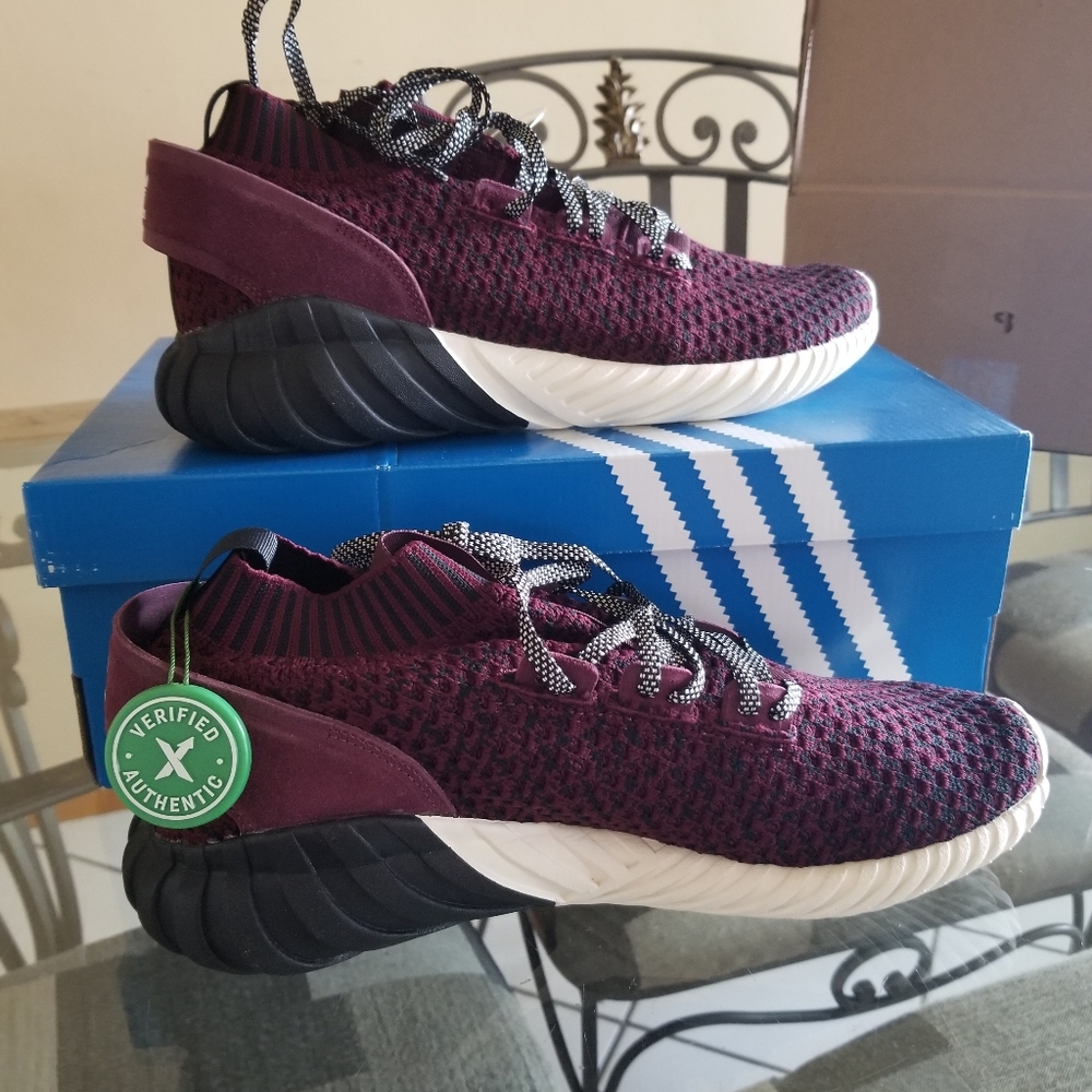 Maroon Dooms
